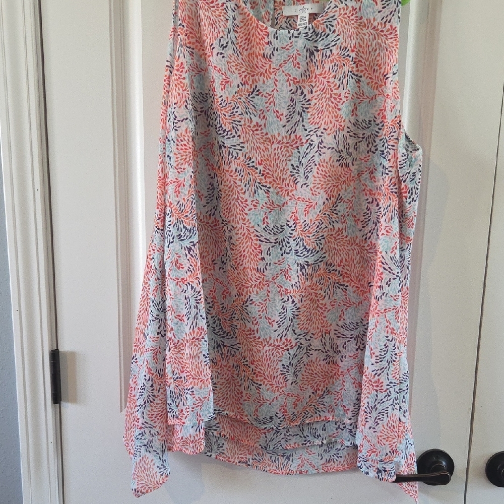 Fever Multicolor Leaf Pattern Top - Picture 4 of 5